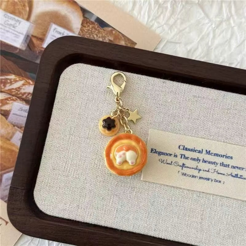 Creative Croissant and Coffee Design Keychain Cute Cake Bag Pendant Keyrings Kawaii Mini Resin Food Series Car Keys Accessorie