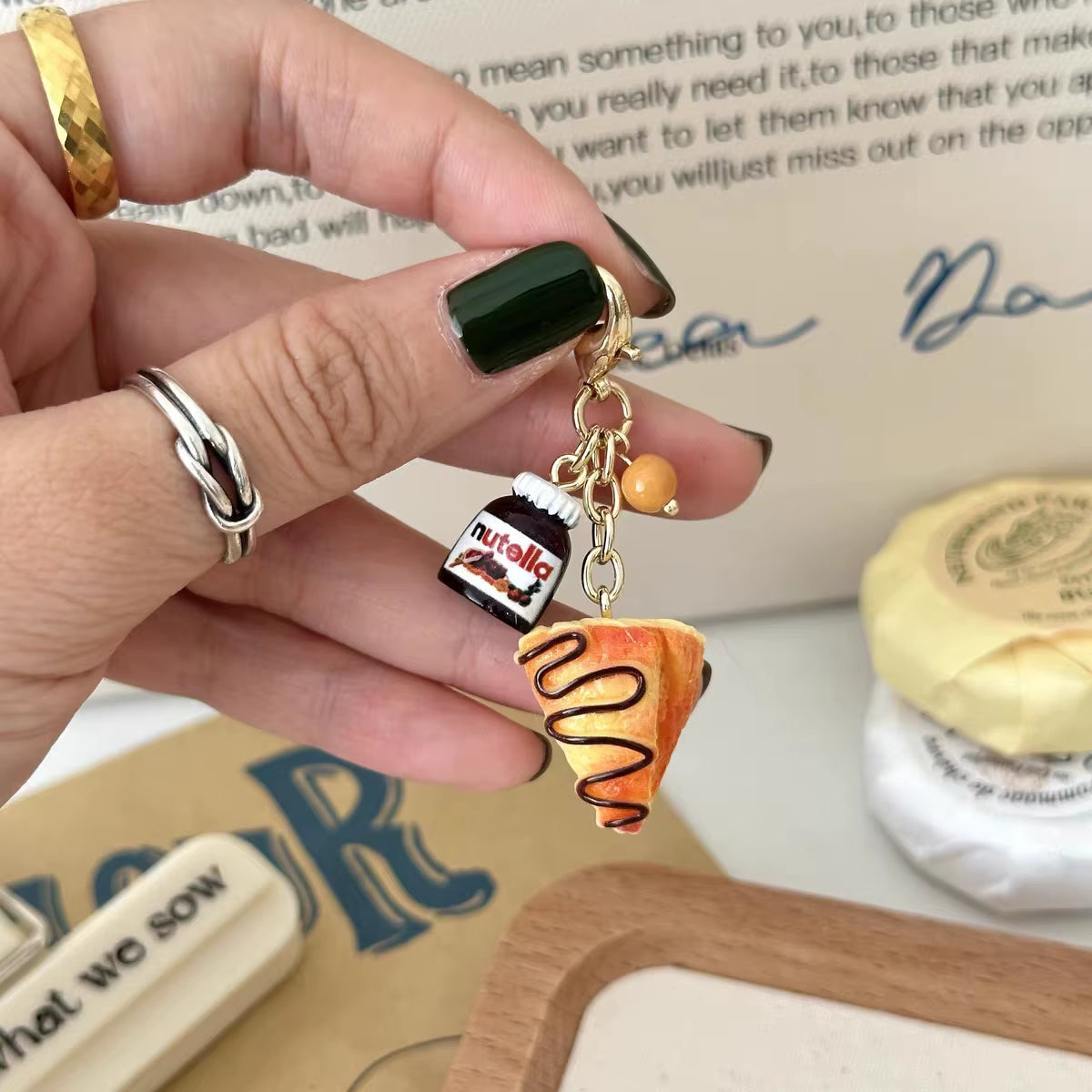 Creative Croissant and Coffee Design Keychain Cute Cake Bag Pendant Keyrings Kawaii Mini Resin Food Series Car Keys Accessorie