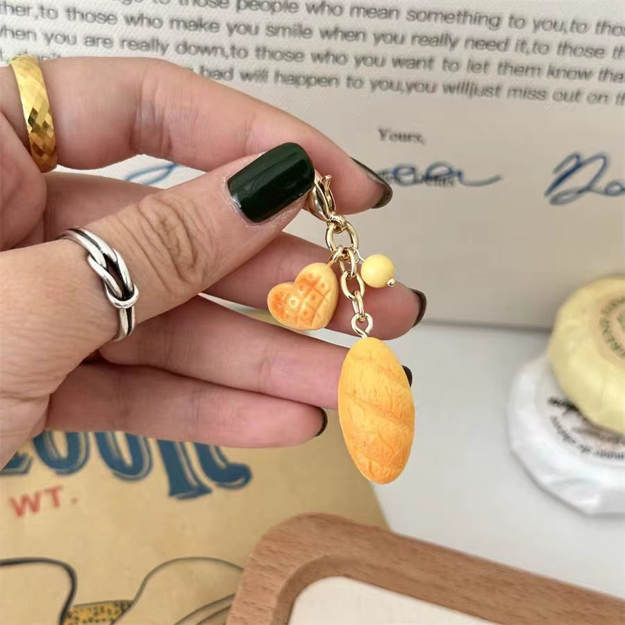 Creative Croissant and Coffee Design Keychain Cute Cake Bag Pendant Keyrings Kawaii Mini Resin Food Series Car Keys Accessorie