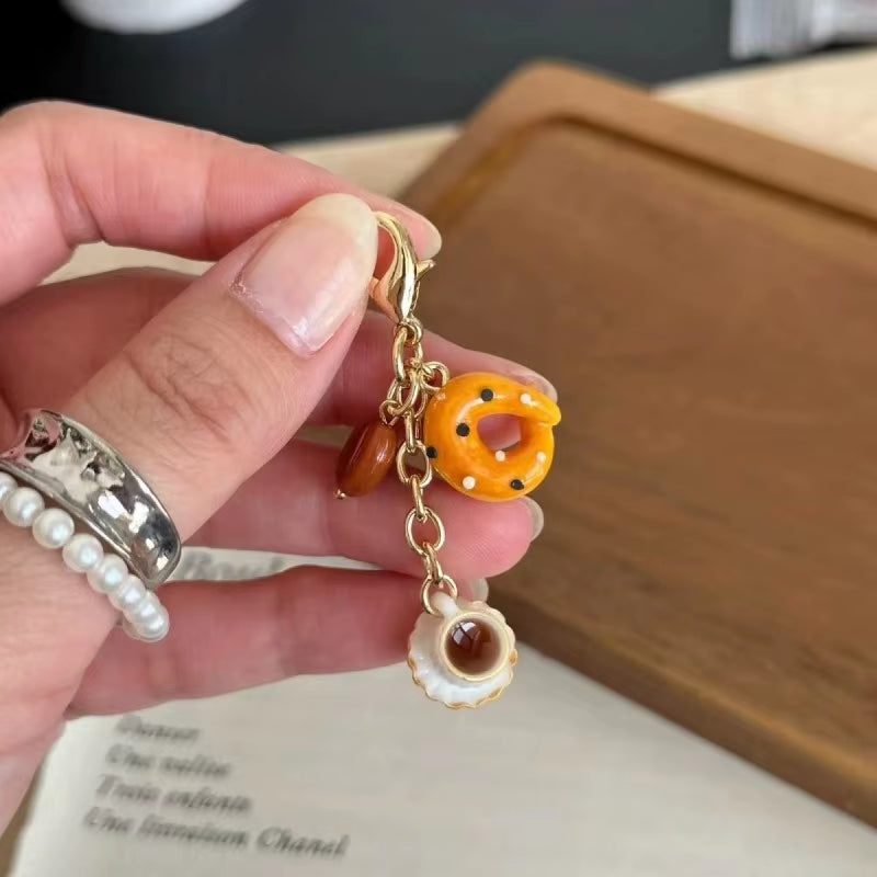 Creative Croissant and Coffee Design Keychain Cute Cake Bag Pendant Keyrings Kawaii Mini Resin Food Series Car Keys Accessorie