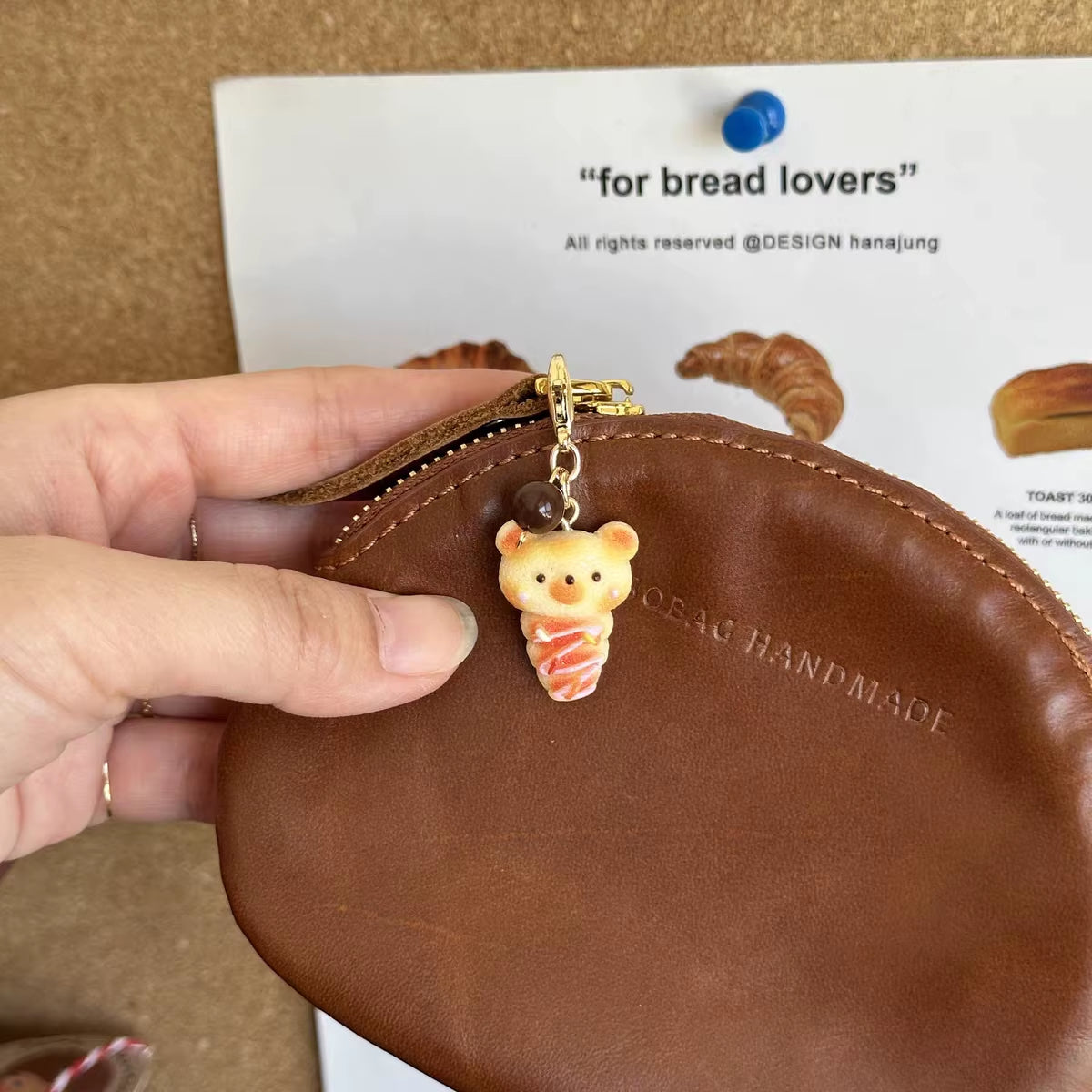 Creative Croissant and Coffee Design Keychain Cute Cake Bag Pendant Keyrings Kawaii Mini Resin Food Series Car Keys Accessorie