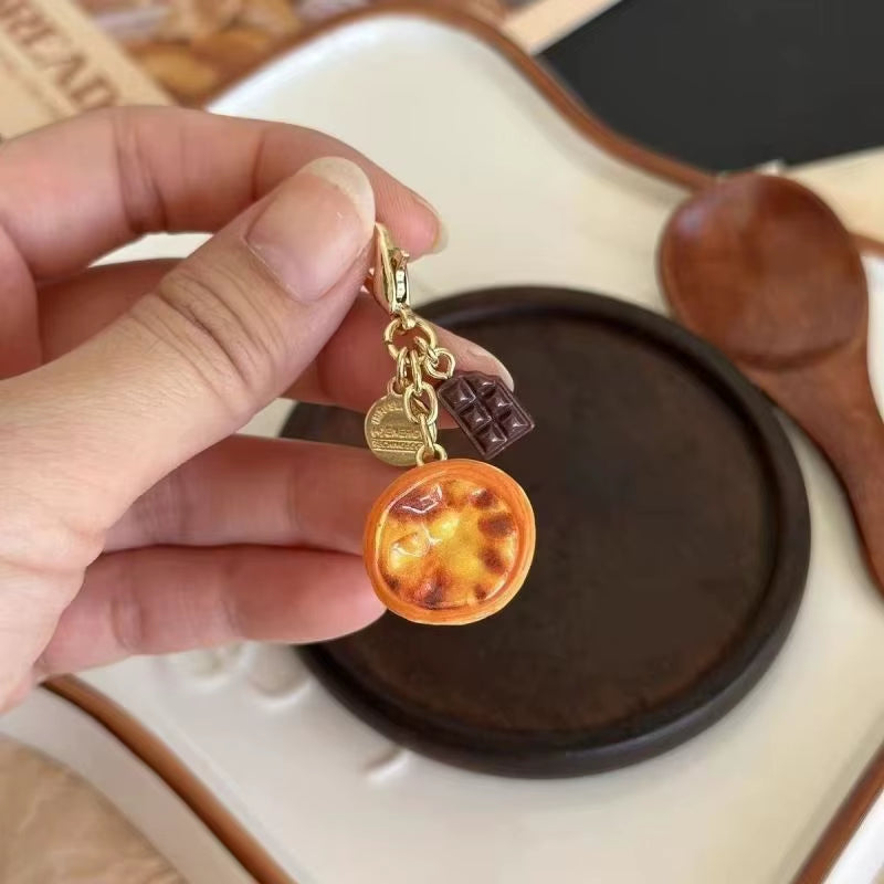 Creative Croissant and Coffee Design Keychain Cute Cake Bag Pendant Keyrings Kawaii Mini Resin Food Series Car Keys Accessorie